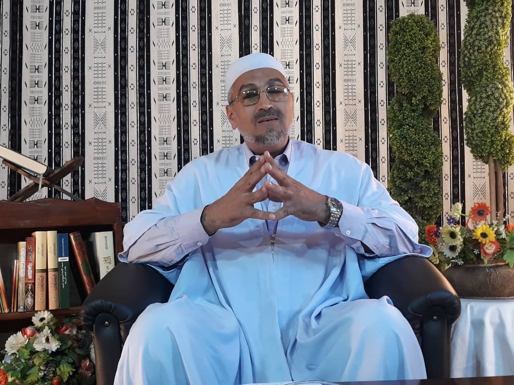 ليكن الرسول (ص) قدوتنا