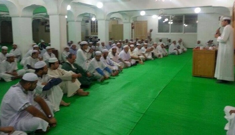 نخبة من المشايخ والدكاترة في زيارة للمنار